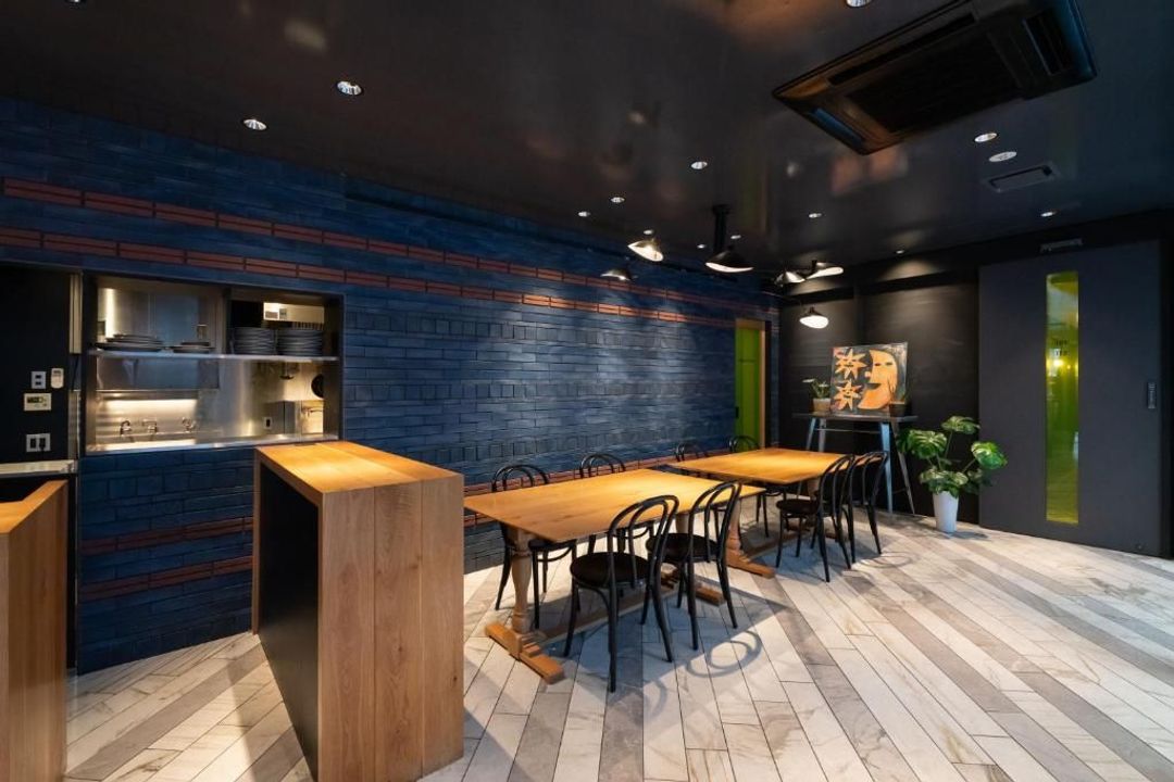 호텔 쉬 오사카 (HOTEL SHE, OSAKA)