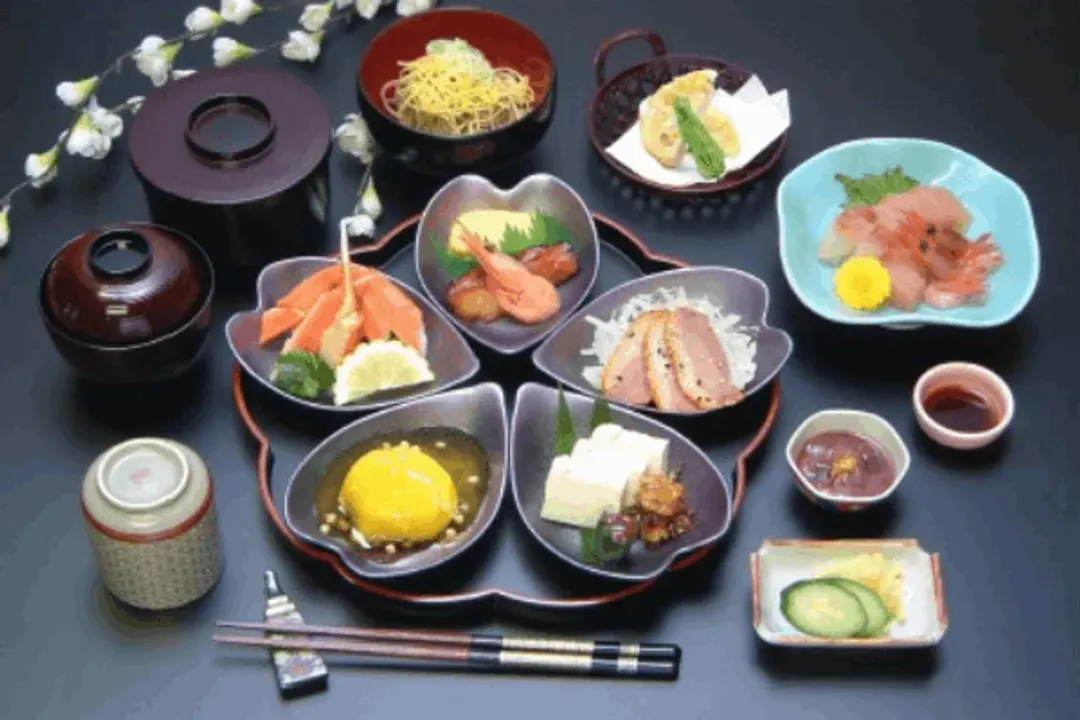 日式風味定食示意圖-日本特色餐食
