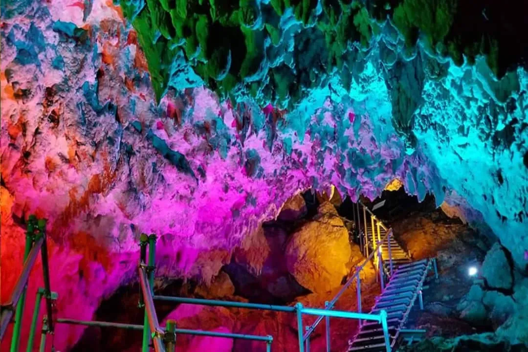 TXG沖繩感謝季～光影水族館、CAVE洞穴探險、琉球名物阿古豬、乙晚溫泉飯店四日