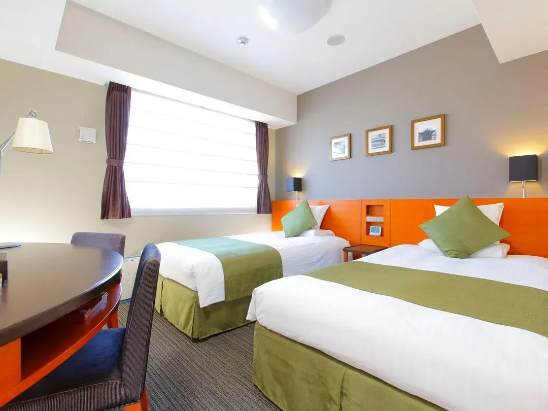 <translate={{150}}>MYSTAYS 京都四條飯店 - </translate><accommodationFacility>HOTEL MYSTAYS KYOTO SHIJO ( マイステイズ京都四条 )</accommodationFacility>