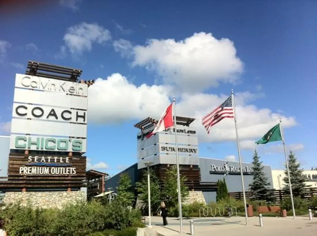 Seattle Premium Outlets-西雅圖名牌大賣場Seattle Premium Outlets