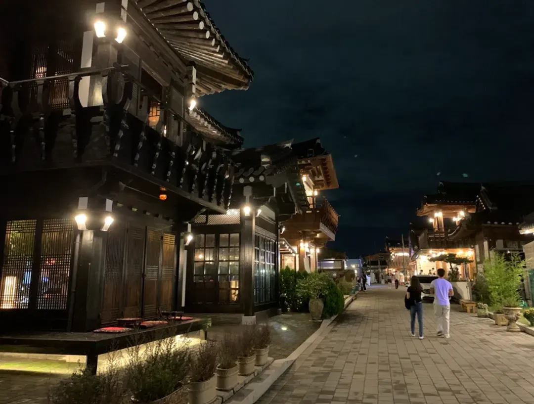 皇理團路文青散策
