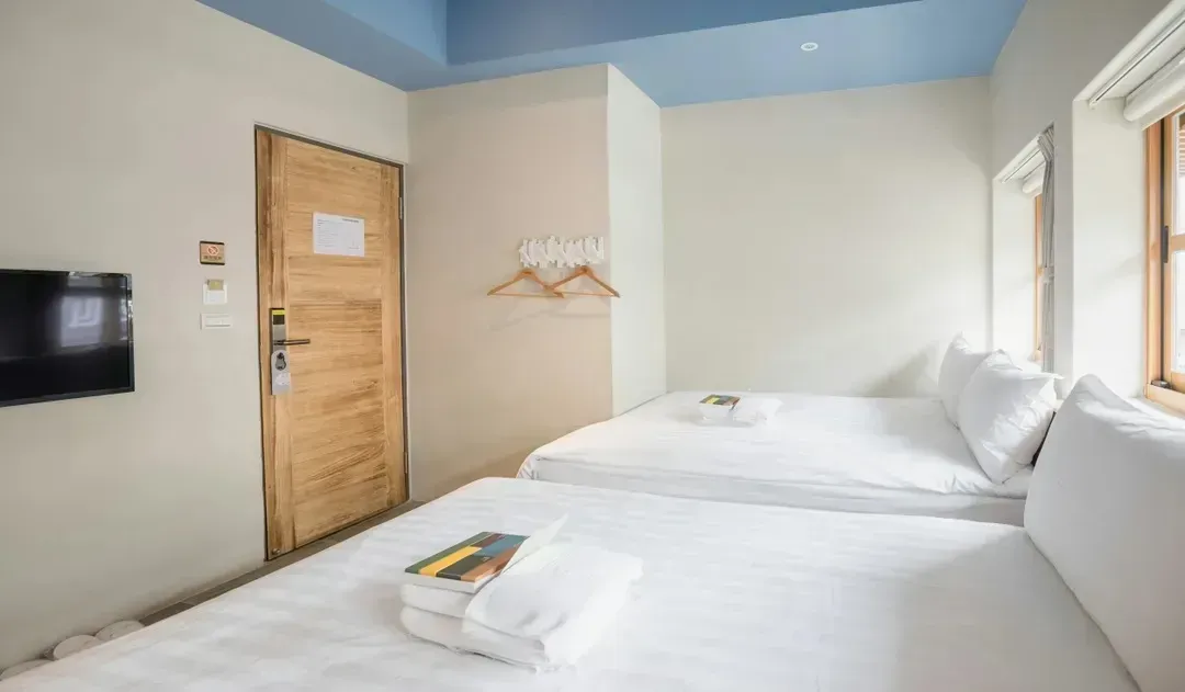 <accommodationFacility>Tiin Tinn Inn - Tiehua Show Time ( 門廷若室 ･鐵花秀泰館 )</accommodationFacility>-標準三人房