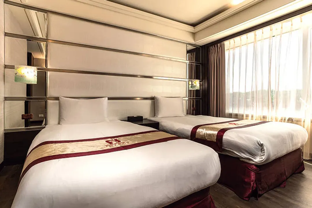 <accommodationFacility>Fish Hotel - Taitung ( 鮪魚家族飯店台東館 )</accommodationFacility>-豪華雙床房