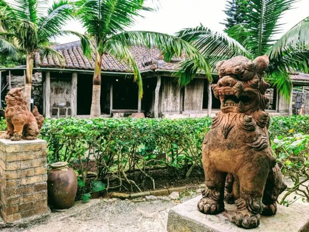 玉泉洞、王國村