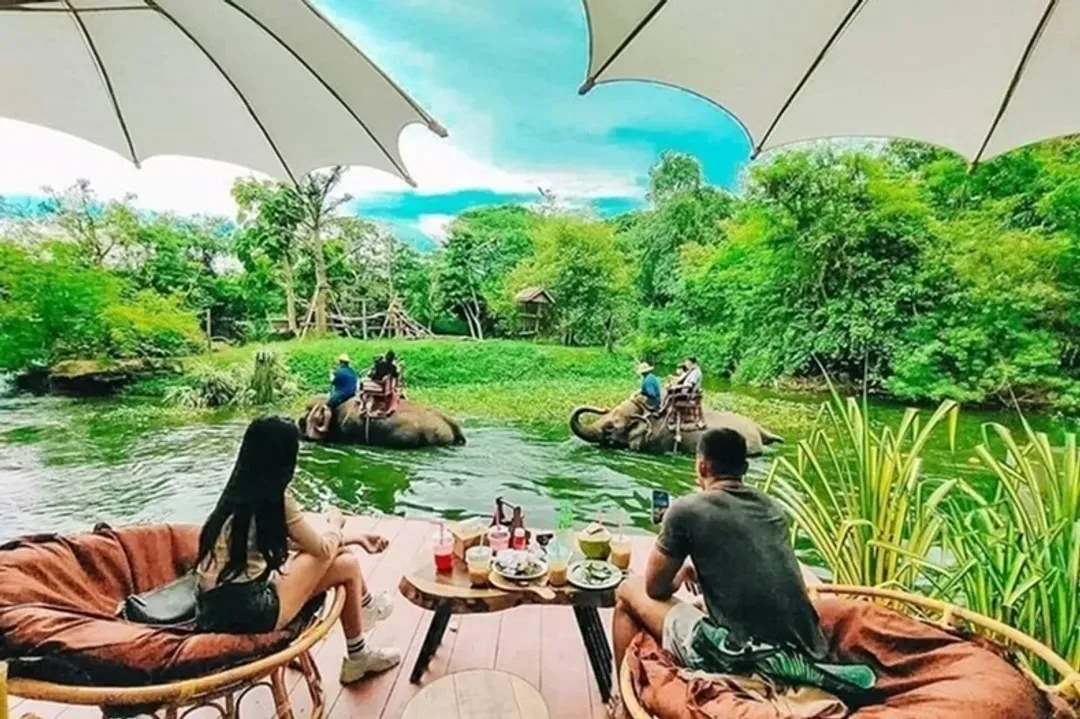 戀戀曼芭~大象椰林咖啡廳、海鮮燒烤吃到飽、海天盛宴男模秀、嵩越路文創街五日-12