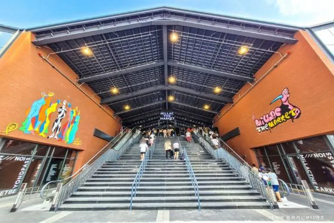 KHH釜山特賣會~光影藝術展、海岸觀光列車、踏石天空步道、甘川洞積木村五日-9