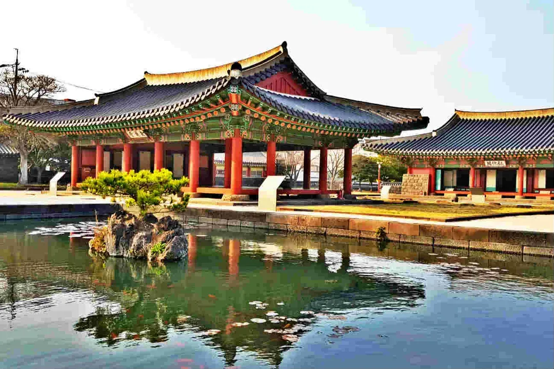 濟州好好玩～牛島海洋公園、沉浸式光影藝術、萬丈窟天帝淵、黑豚烤肉吃到飽五日