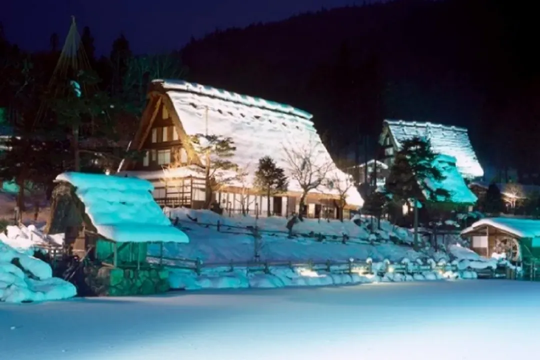 北陸喜迎春～冬夜璀璨點燈、合掌村兼六園、牧歌之里戲雪、名古屋萬怡五日