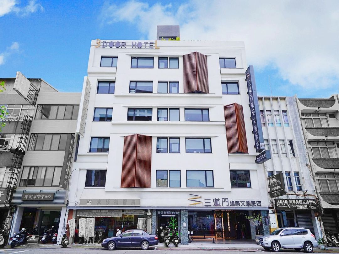 三道門建築文創旅店｜近台南火車站