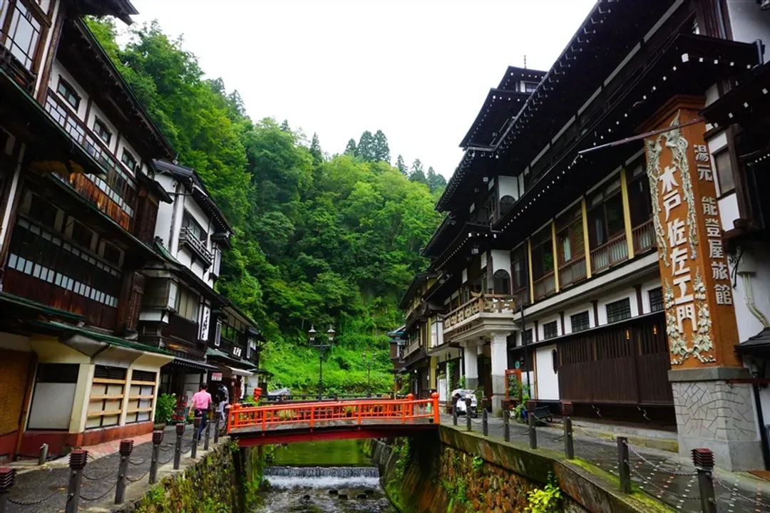 限量促銷~紅葉東北旅遊|國際品牌~仙台威斯汀酒店.只見川橋樑美景.新宮熊野神社.銀山溫泉街.立石山寺.日本三大景~松島遊船體驗.三大合掌村~大內宿.三大和牛~米澤牛餐五日-6