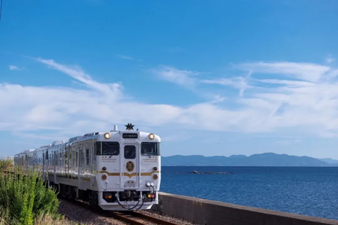 JR雙星4047列車(約3小時；武雄溫泉++長崎站)