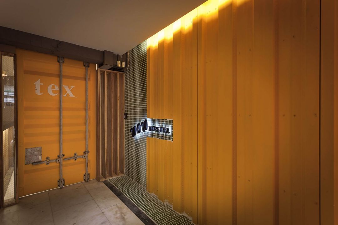 貨櫃門口