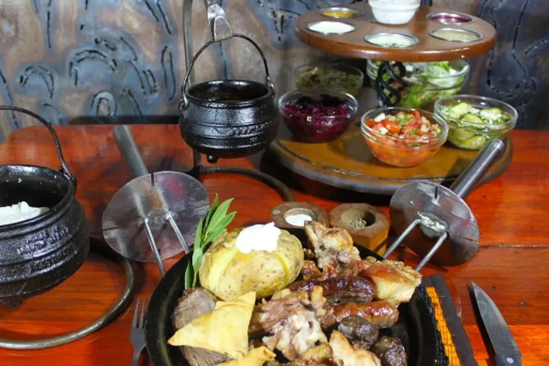 The carnivore restaurant肉食餐廳(食人族餐廳)