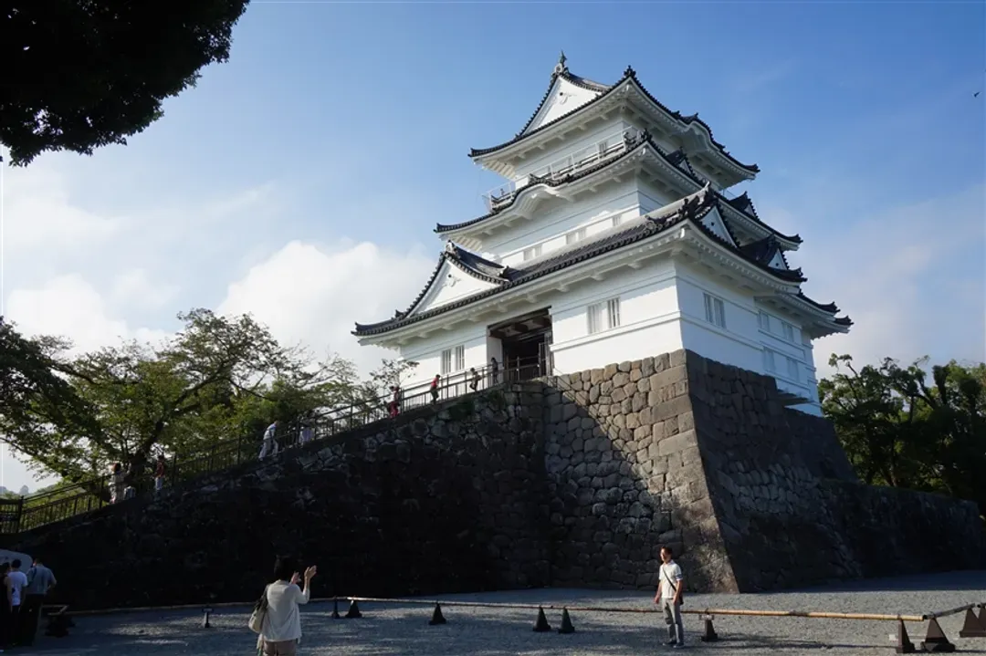 春櫻東京｜嚴選一晚東京飯店.賞櫻名所～小石川後樂園.小田原城.新倉山公園.山中湖遊船.晴空塔.敘敘苑燒肉五日｜二晚溫泉｜高雄來回-7