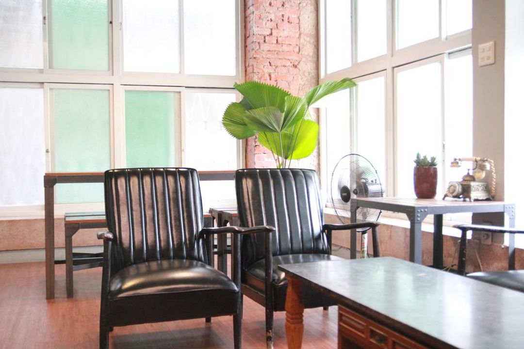 맥아더 베드 앤 브랙퍼스트  (MacArthur Bed and Breakfast)