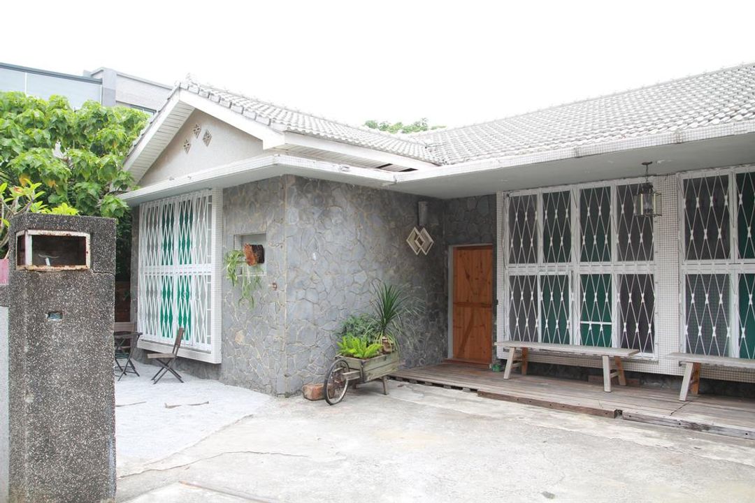 맥아더 베드 앤 브랙퍼스트  (MacArthur Bed and Breakfast)
