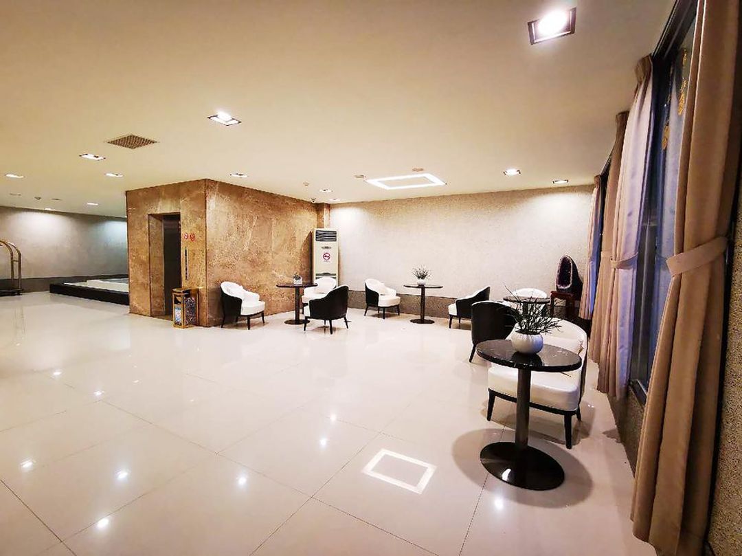 장홍 비지니스 호텔 (Changhong Business Hotel)
