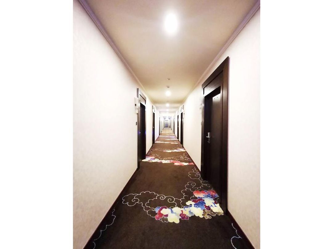 장홍 비지니스 호텔 (Changhong Business Hotel)
