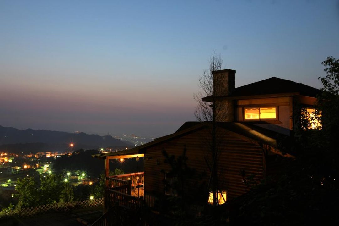 시토우 플로라스 하우스 비앤비 (Sitou Flora's House B&B)