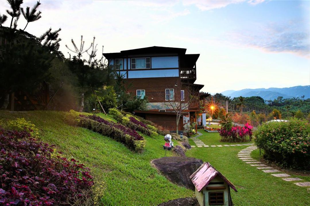 시토우 플로라스 하우스 비앤비 (Sitou Flora's House B&B)