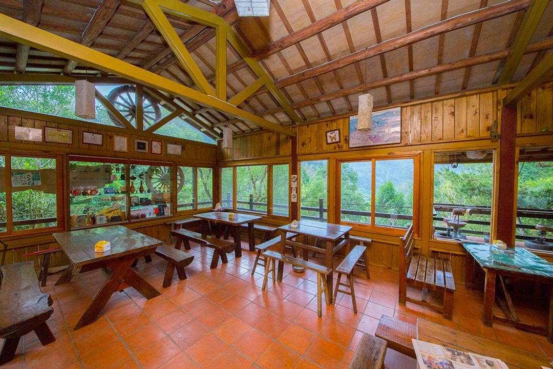 난터우 현-난토우 레드 루프탑 홈스테이 (Nantou Red Rooftops Mountain-Side Homestay)