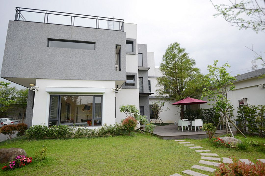 이란 현-폰드 사이드 베드 앤 브랙퍼스트 Pond Side Bed and Breakfast