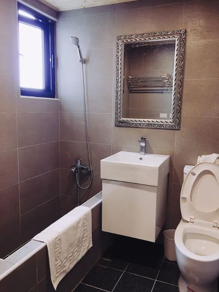 Tainan house 台南市住宿推薦，真實旅客評價、房型比價、限搶優惠 AsiaYo