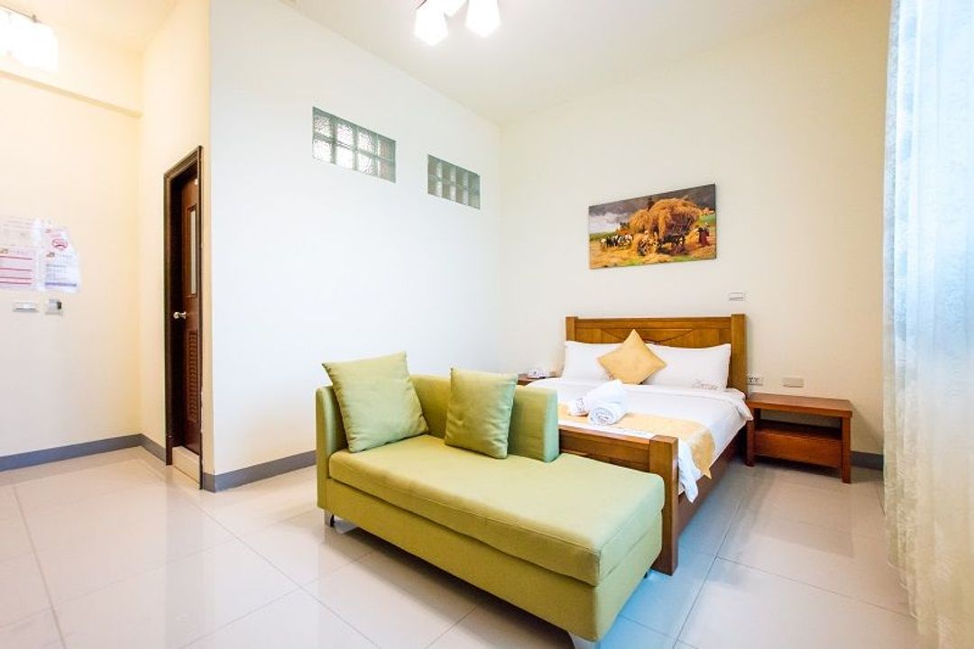 墾丁沐晨旅店｜可12人包棟｜65吋智慧聯網電視、歡唱設備、電動麻將、烤肉、switch遊戲機-8