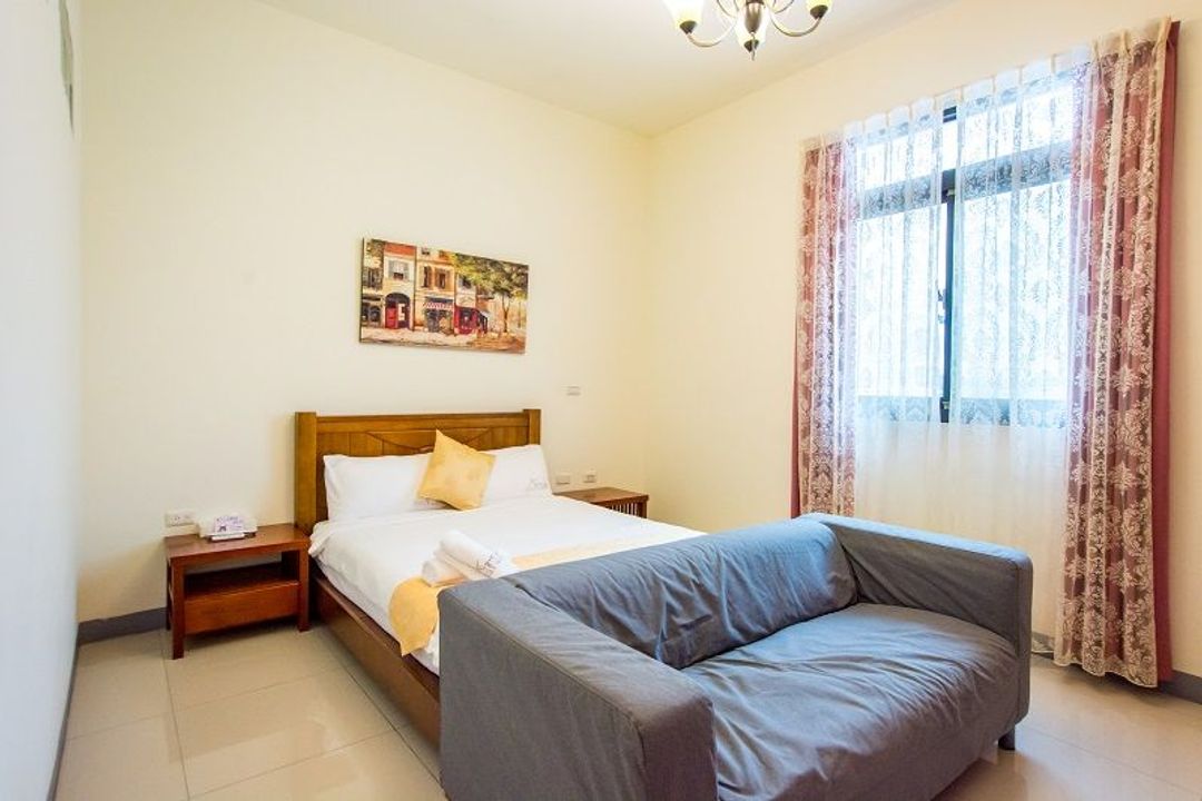 墾丁沐晨旅店｜可12人包棟｜65吋智慧聯網電視、歡唱設備、電動麻將、烤肉、switch遊戲機-6