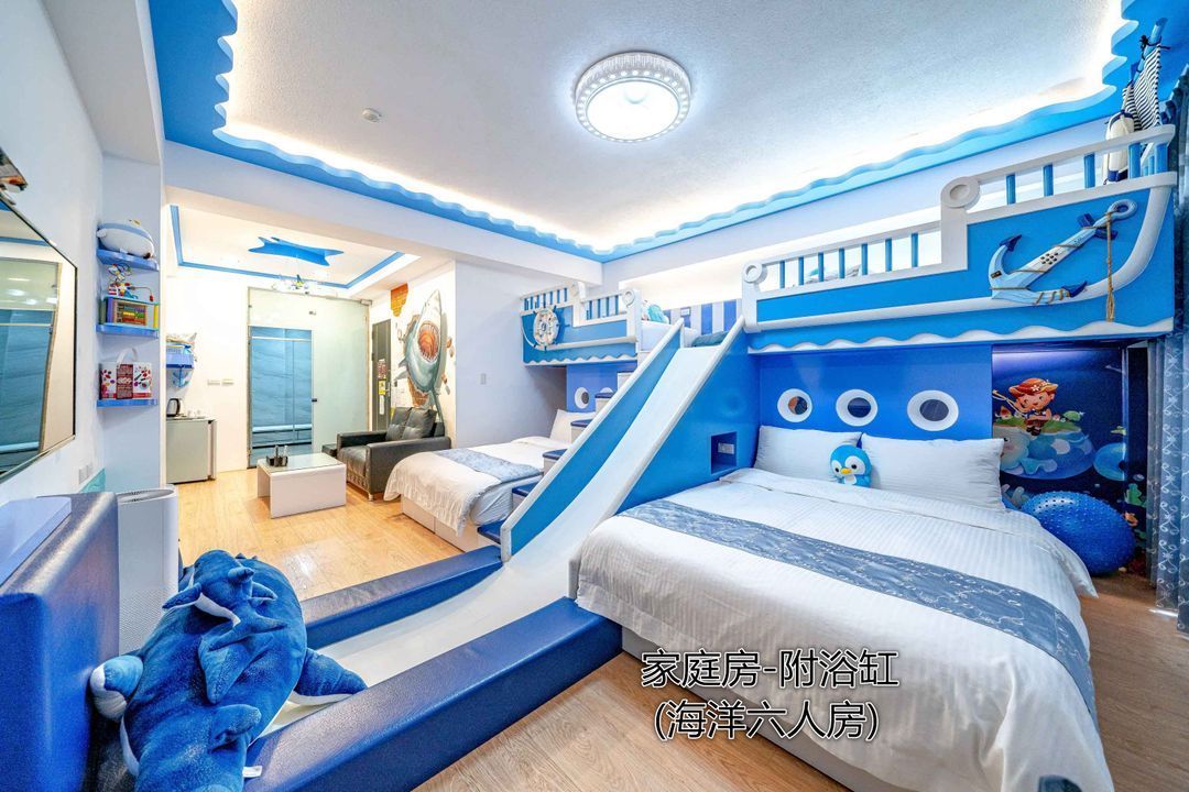 台南樂遊親子溜滑梯電梯民宿｜鄰近赤崁樓、溜滑梯親子房