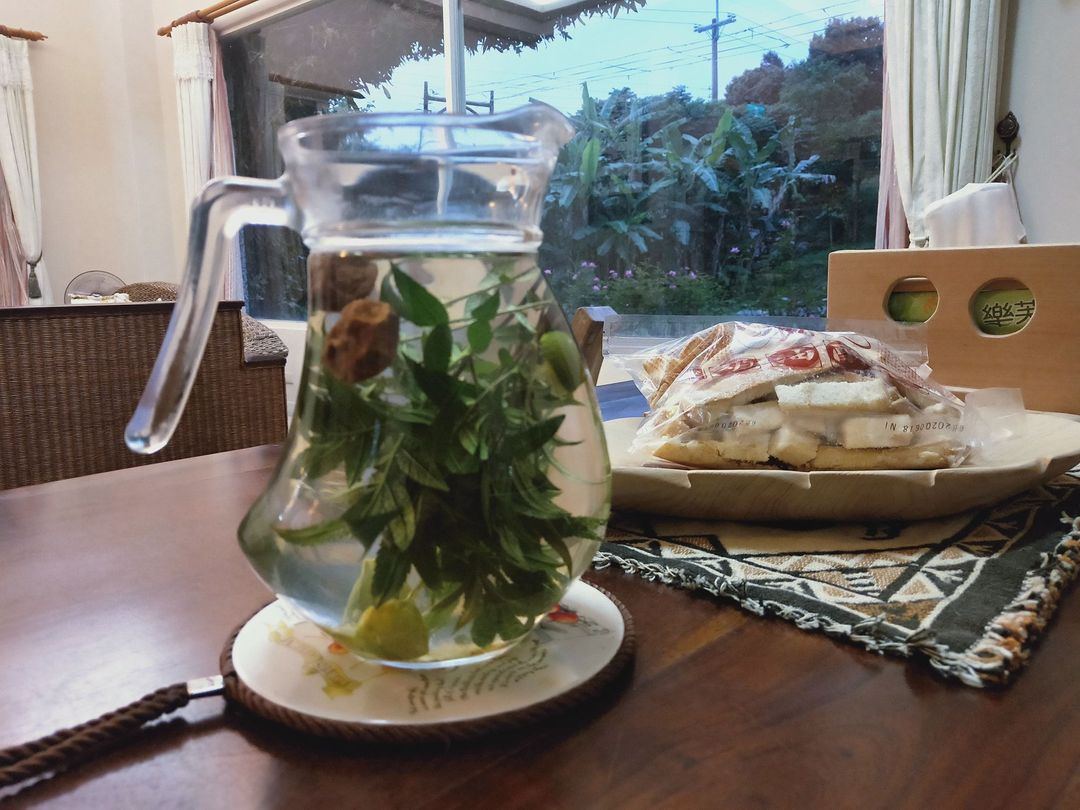 餐桌