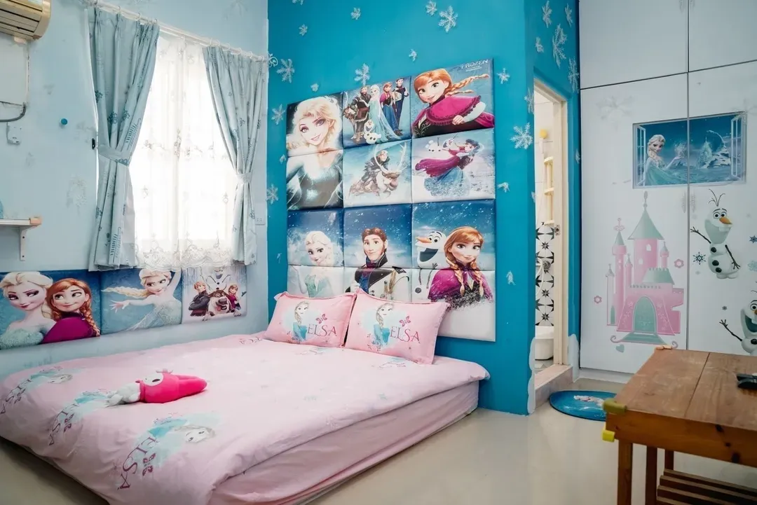 Cape 42nd Hall 2 - Parenting theme room type