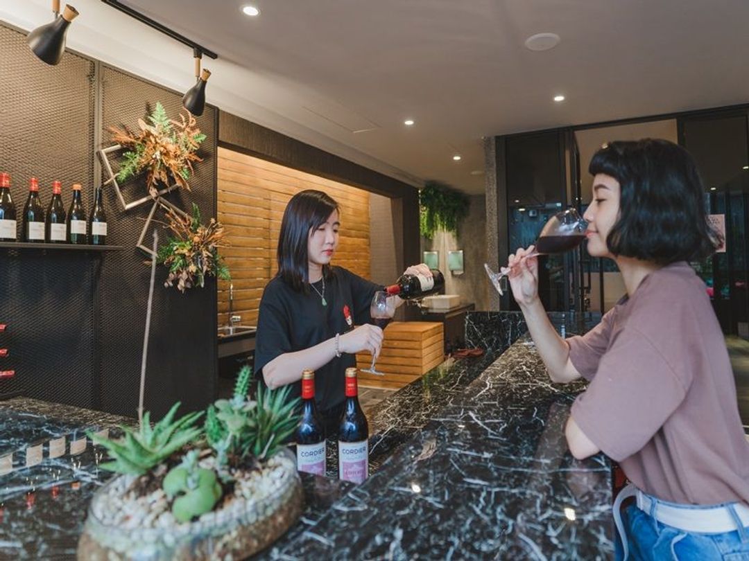 Rose Hotel | Xinsheng