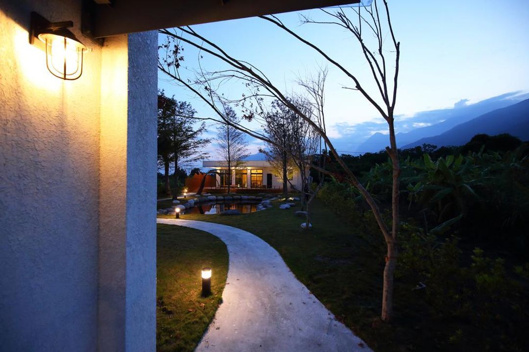 太鲁阁研海泊度假别墅｜独栋双层 Villa｜私人户外泳池｜2人即包栋