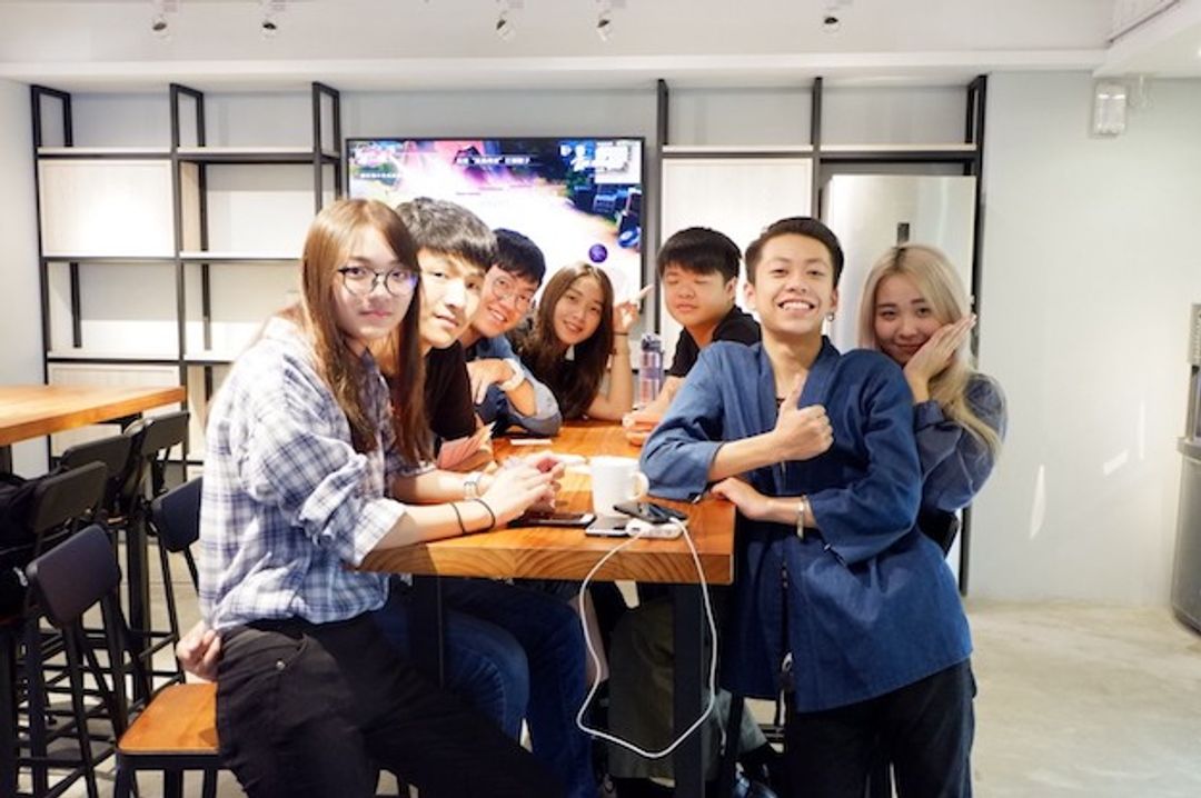 루샤 호스텔  (Loosha Hostel)