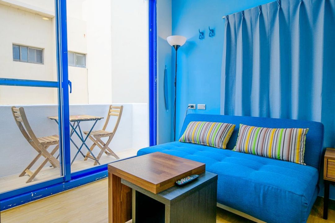 Summer Sea Hostel