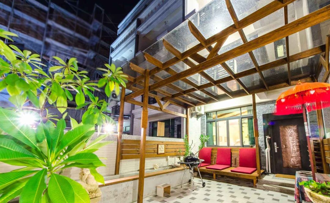 屏東縣-Kenting墾丁峇里散散步｜10~18人包棟(五間房)、烤肉、KTV、麻將