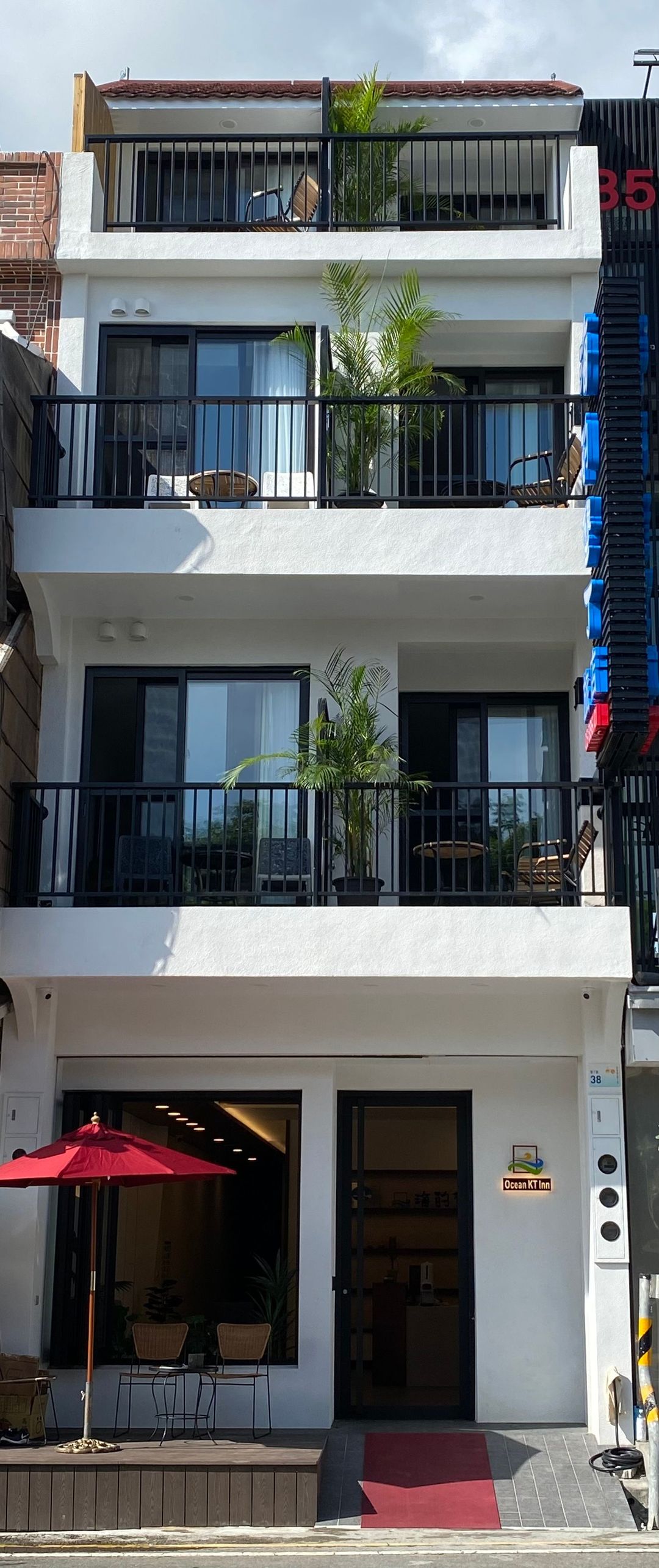 海的墾丁旅店 (Ocean KT Inn)