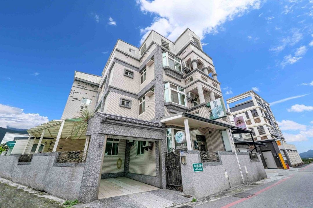 Ye Feng Shishang Homestay