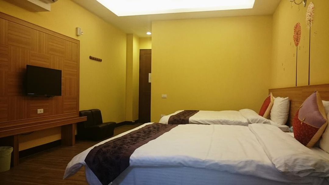 Sun Moon Lake Crystal House