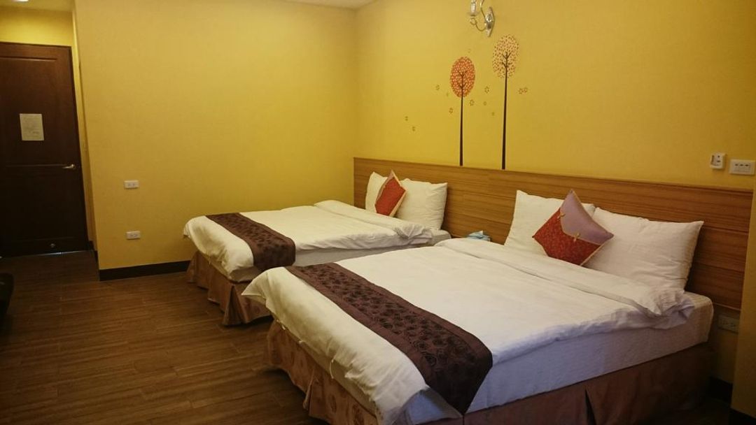 Sun Moon Lake Crystal House