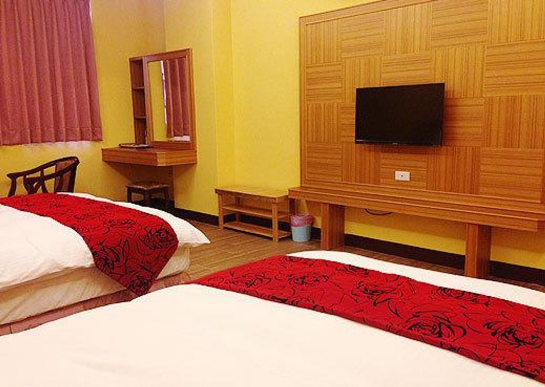 Sun Moon Lake Crystal House