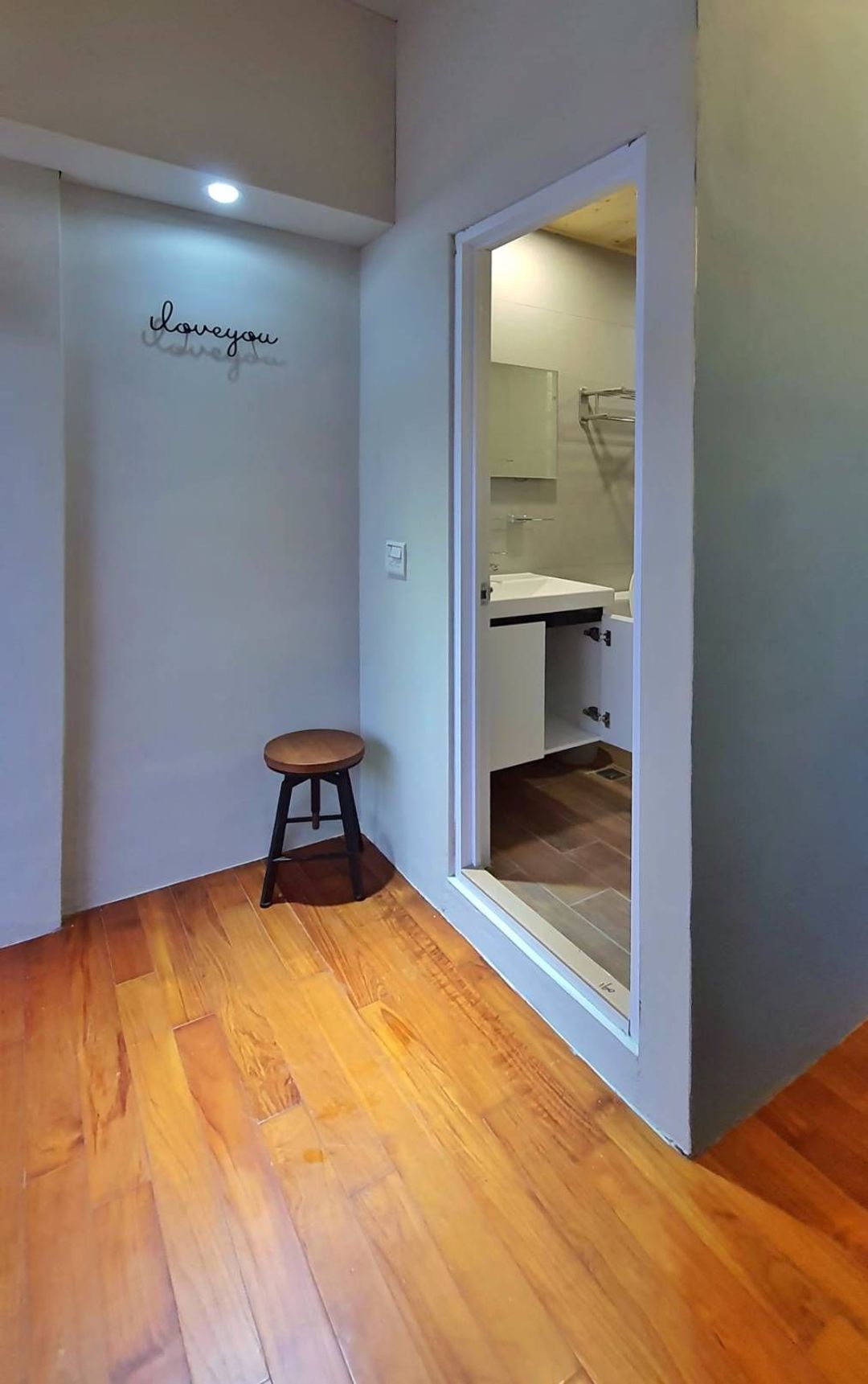 Winwing Homestary near by  Hualien Railway Station