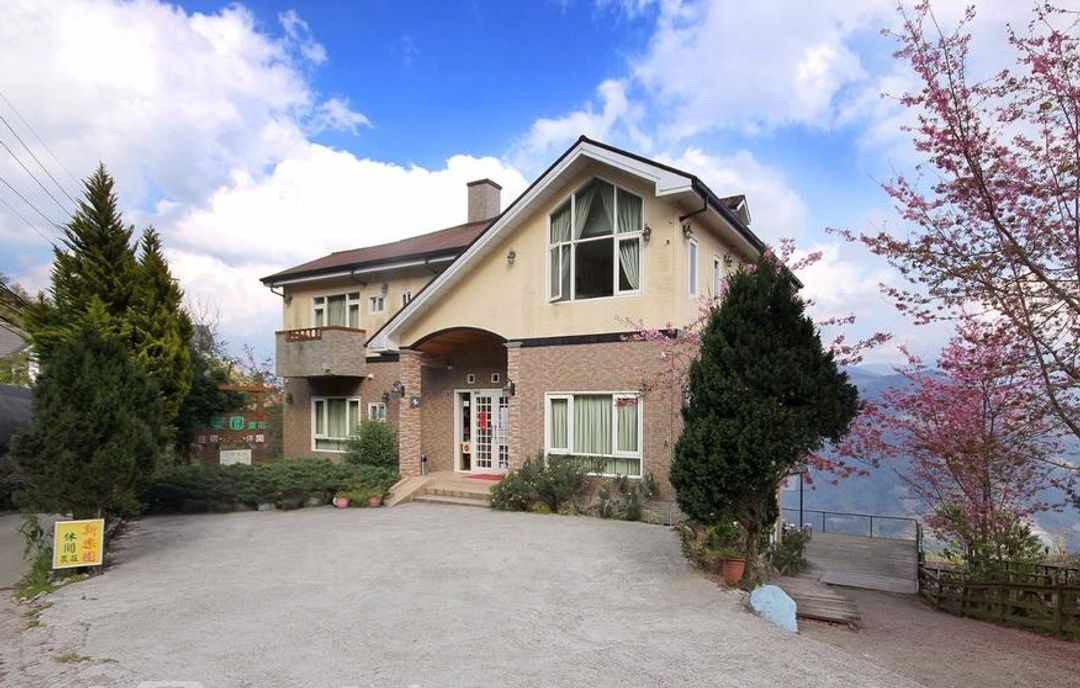 Chingjing New Paradise Bed and Breakfast-1