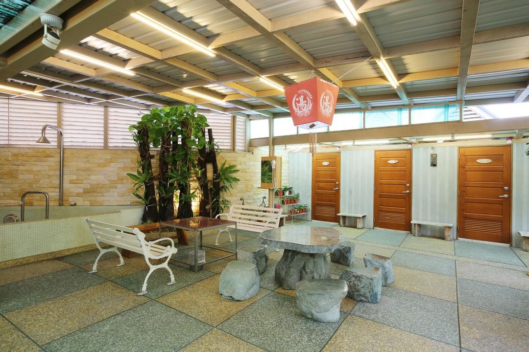 龍山溫泉旅館