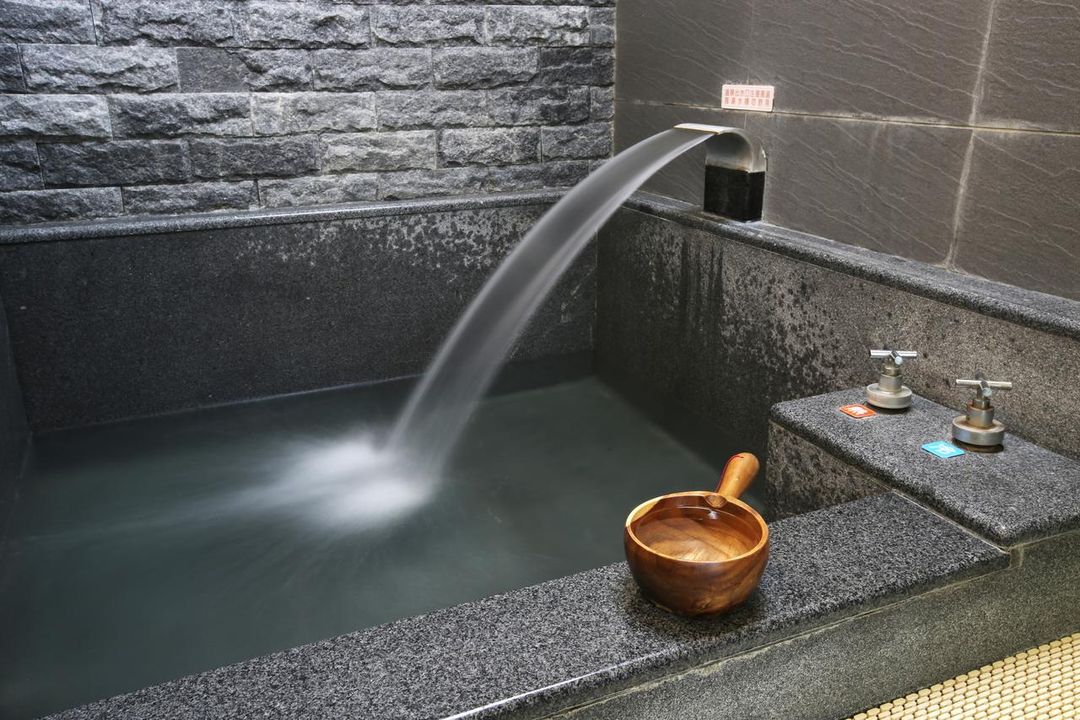 龍山溫泉旅館
