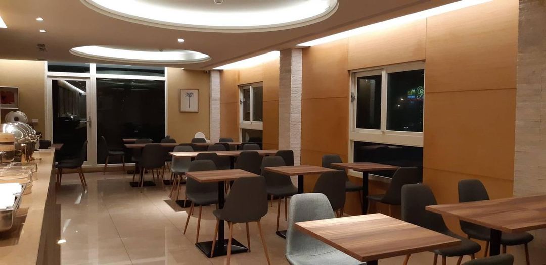 New California Hotel
