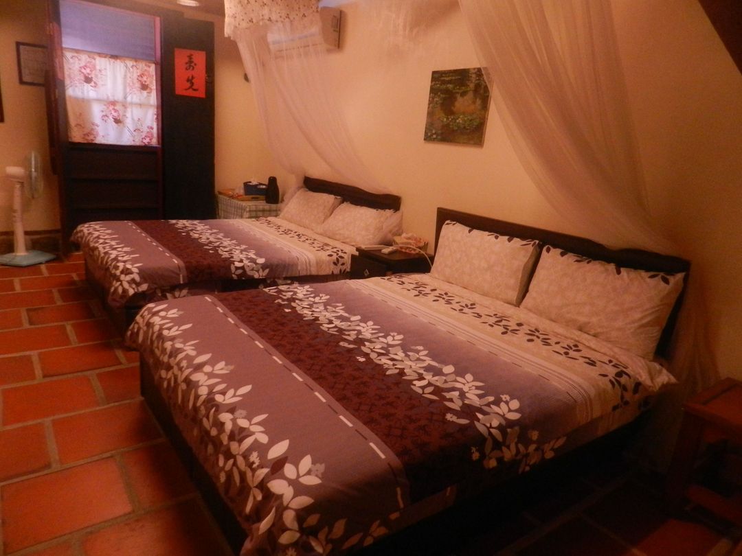 Pearl B & B-14