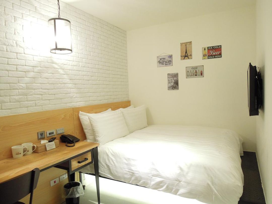 Morning Travel | Please complete the check-in before 19:30 | Close to Taipei Main Station